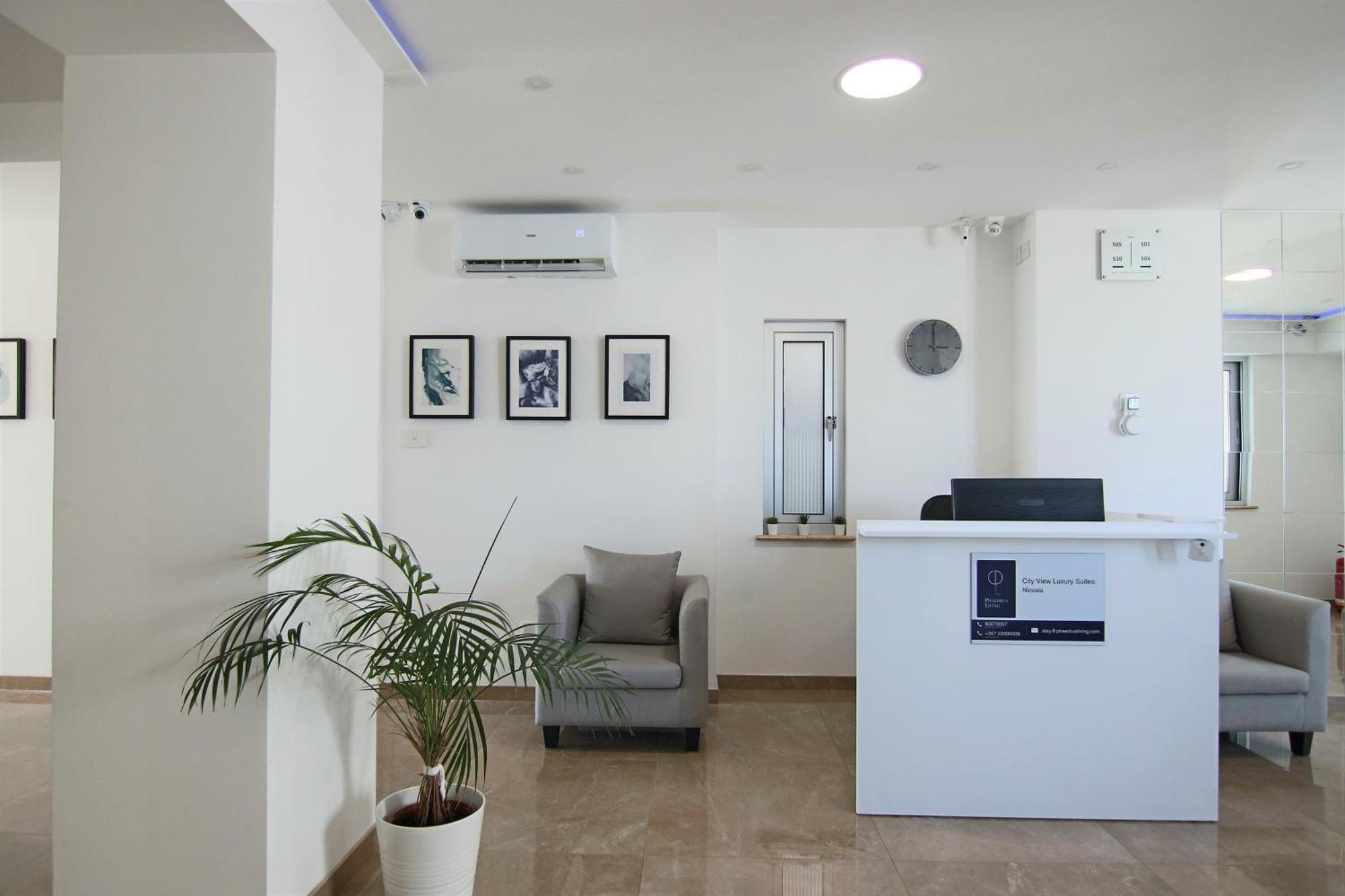 Phaedrus Living: Luxury Suite Nicosia 509 מראה חיצוני תמונה